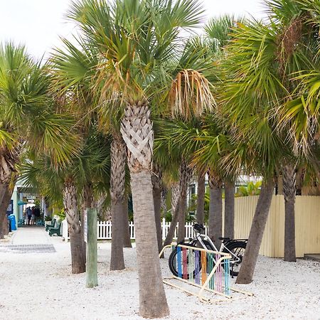 The Hotel Zamora St. Pete Beach Extérieur photo