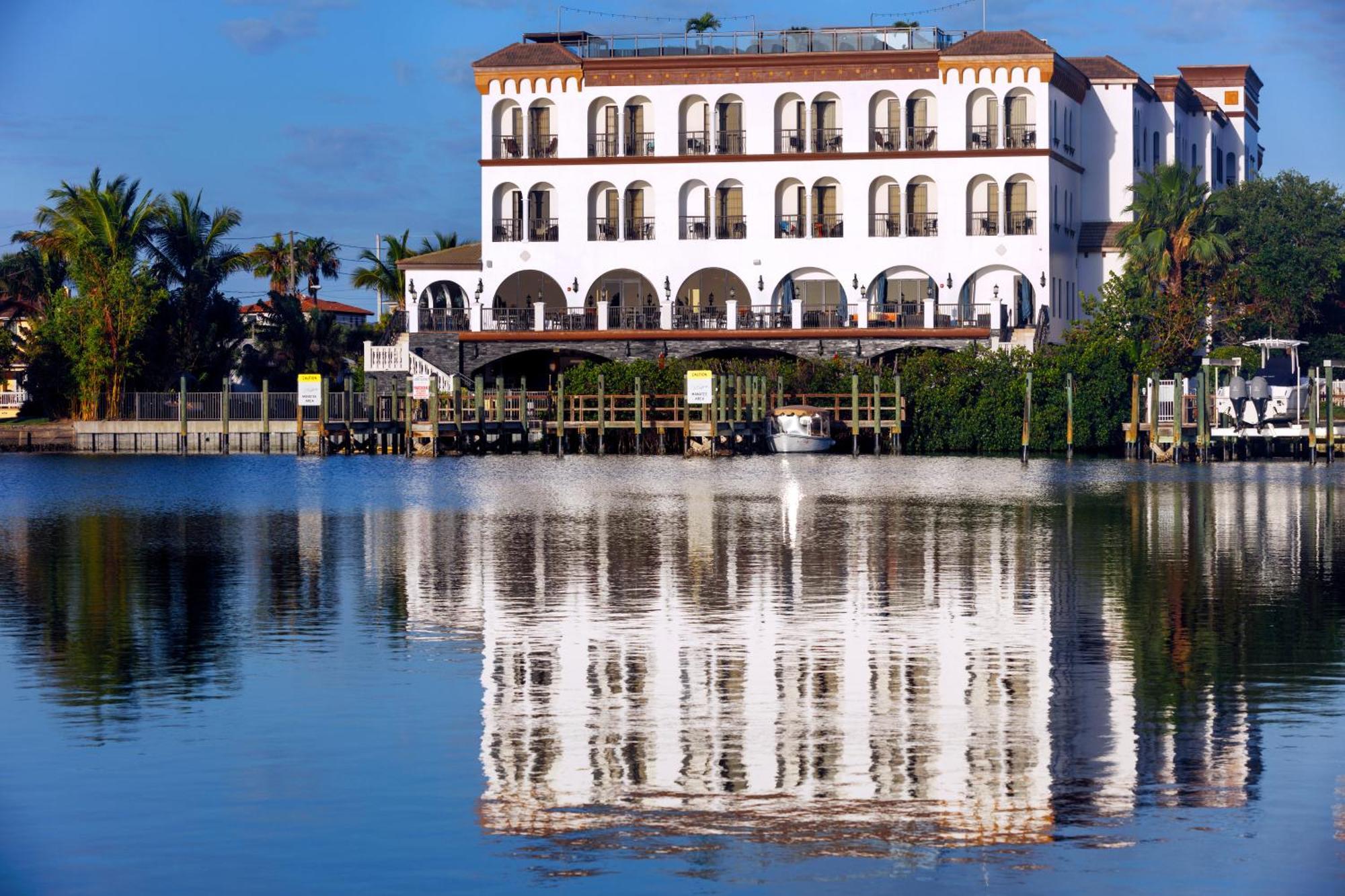 The Hotel Zamora St. Pete Beach Extérieur photo